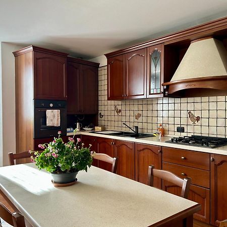Al Civico 7 Villa Oliveto Lario ภายนอก รูปภาพ